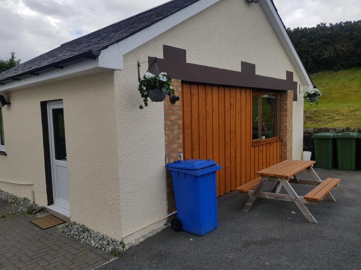 Skeabostview Brand New Self Catering Apartment Exterior photo